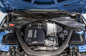 BMW M3 Performance Air Intake - AWE Tuning - S-FLO Carbon - Carbon Fiber - `15-`18